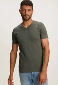 Base V-neck T-shirt