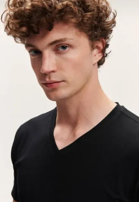 Base V-neck T-shirt