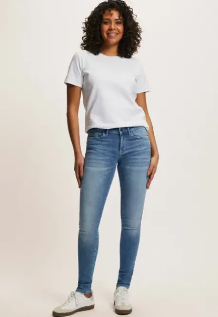 Cassy Mid Waist Skinny Jeans