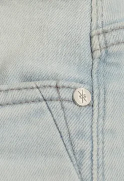 Cassy Skinny Jeans