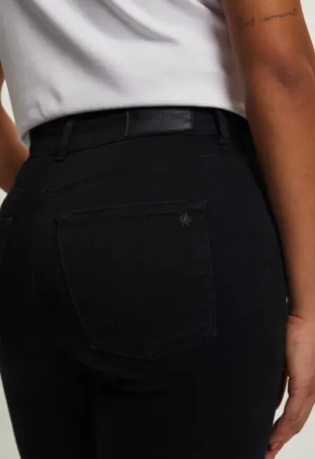 Celsi Flare Jeans