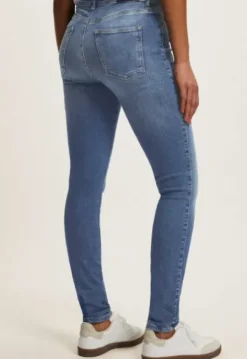 Celsi Super Skinny Jeans