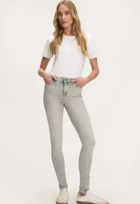 Celsi Super Skinny Jeans