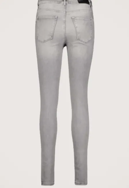 Celsi Super Skinny Jeans