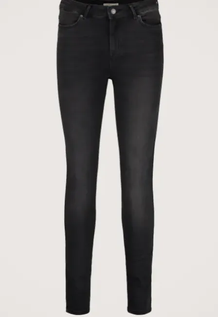 Celsi Super Skinny Jeans