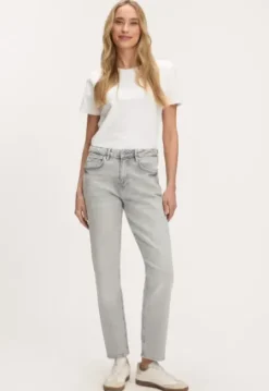 Cinna Slim Tapered Jeans