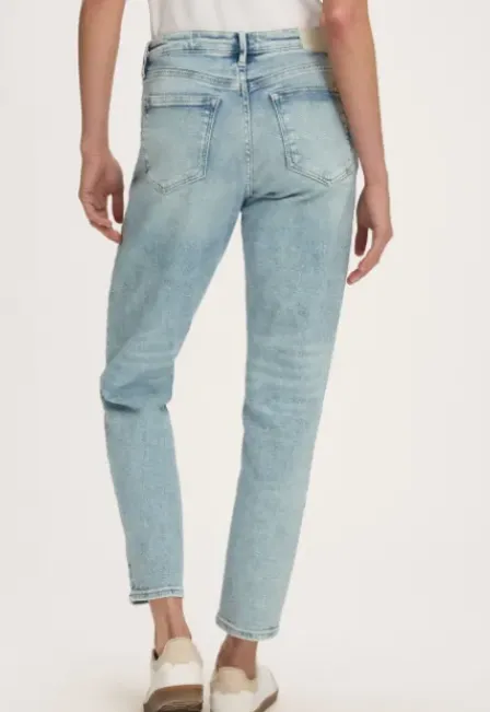 Cinna Slim Tapered Jeans