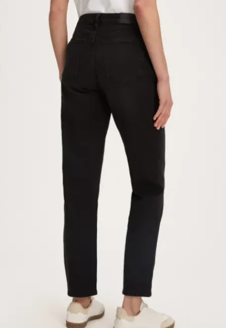 Cinna Slim Tapered Jeans