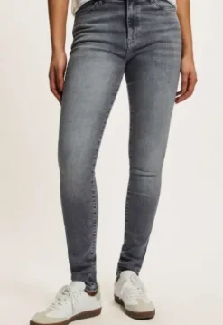 Doris Super Skinny Jeans