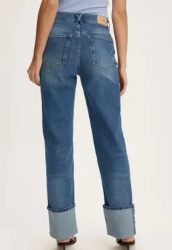 Everly Straight Jeans