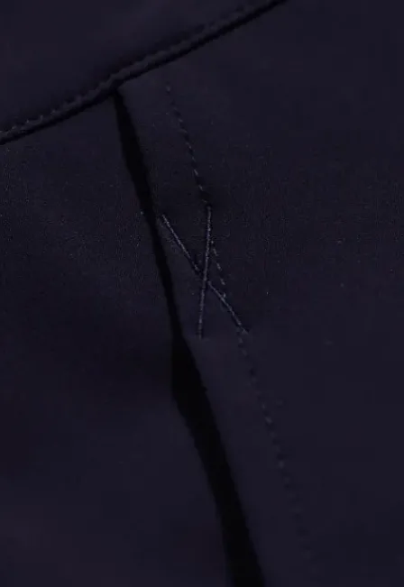 Finou Short