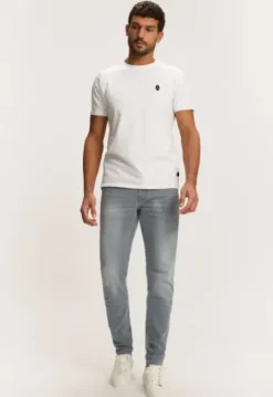 Lewis Regular Tapered Jeans