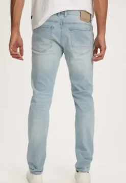 Lewis Regular Tapered Jeans