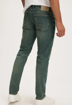 Lewis Regular Tapered Jeans