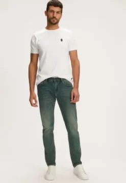 Lewis Regular Tapered Jeans