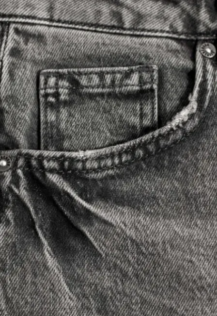 Liv Straight Jeans