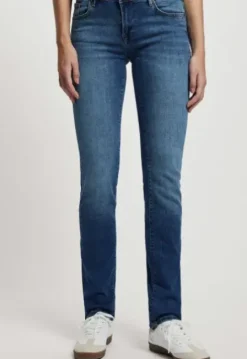 Luna Straight Jeans