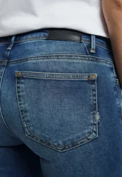 Luna Straight Jeans