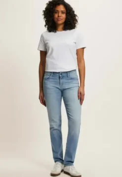Luna Straight Jeans