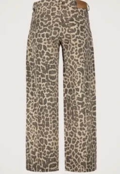 Macy Jeans