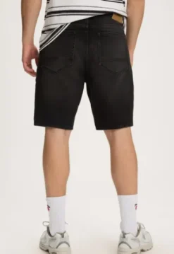 Madd Short