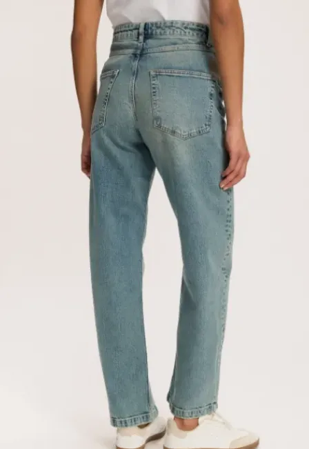 Manesa Jeans