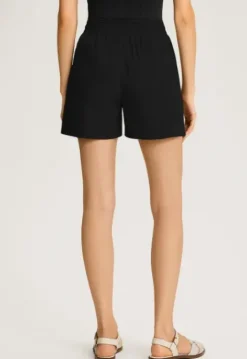 Manica Short