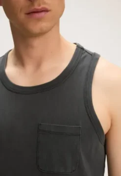 Moker T-Shirt