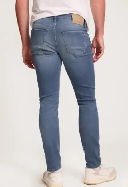 Porter Slim Tapered Jeans