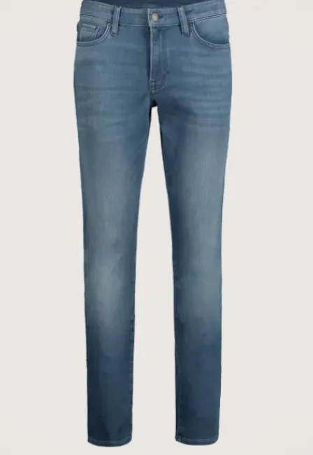 Porter Slim Tapered Jeans