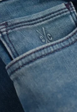 Porter Slim Tapered Jeans