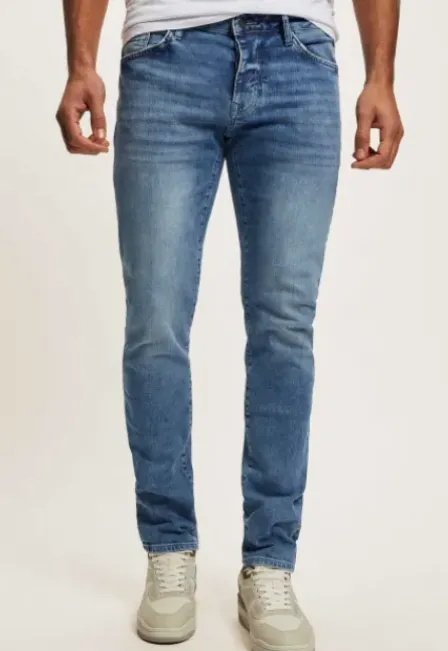 Porter Slim Tapered Jeans