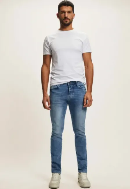 Porter Slim Tapered Jeans