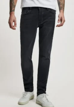 Porter Slim Tapered Jeans