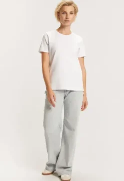 Premium Daisy T-shirt