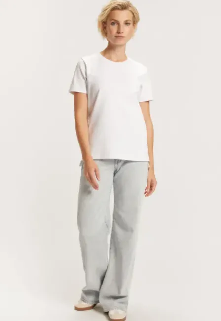 Premium Daisy T-shirt