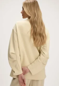 Premium Lorena Sweater