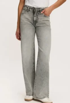 Ruby Wide Leg Jeans