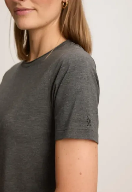 Salome T-shirt